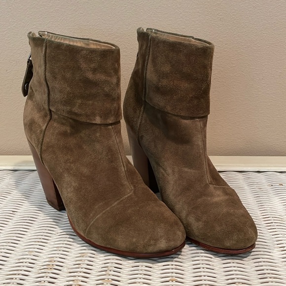 Rag & Bone Margot Distressed Suede Olive Ankle Boots 39.5 US 9.5 - Picture 1 of 6